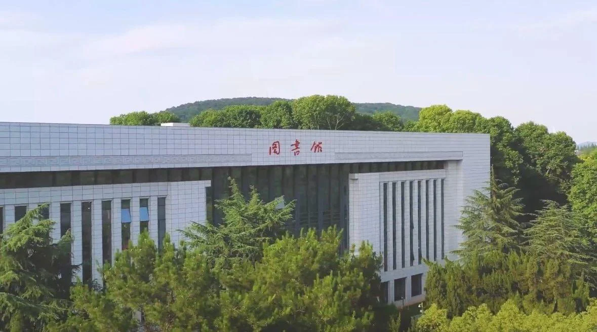 总馆外观